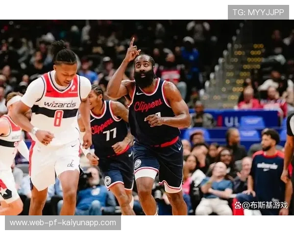 哈登连续突破造犯规,76人罚球稳住优势 哈登连续突破造犯规,76人罚球稳住优势